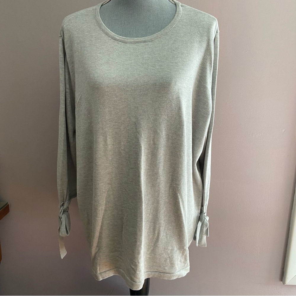 Joan Rivers 3/4 sleeve sweater with bow detail
